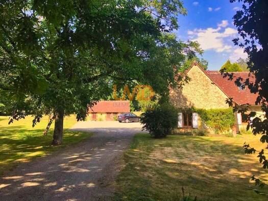 Maison à vendre 256 000 € 9 pièces 5 chambres 234 m² Choue 41170
