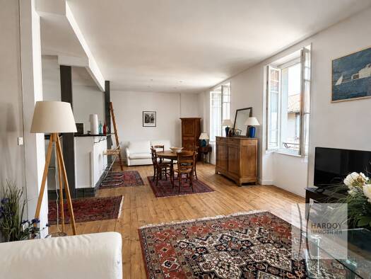 Appartement à vendre 381 600 € 2 pièces 1 chambre 55,6 m² Étage 2/3 Saint-Jean-de-Luz 64500