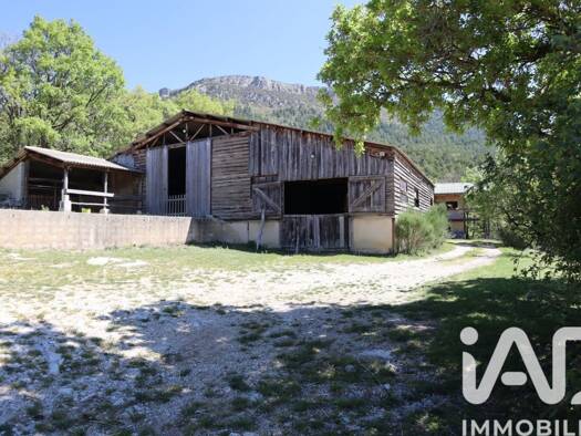 Terrain à vendre 250 000 € 740 235 m² de terrain La Roche-sur-le-Buis 26170