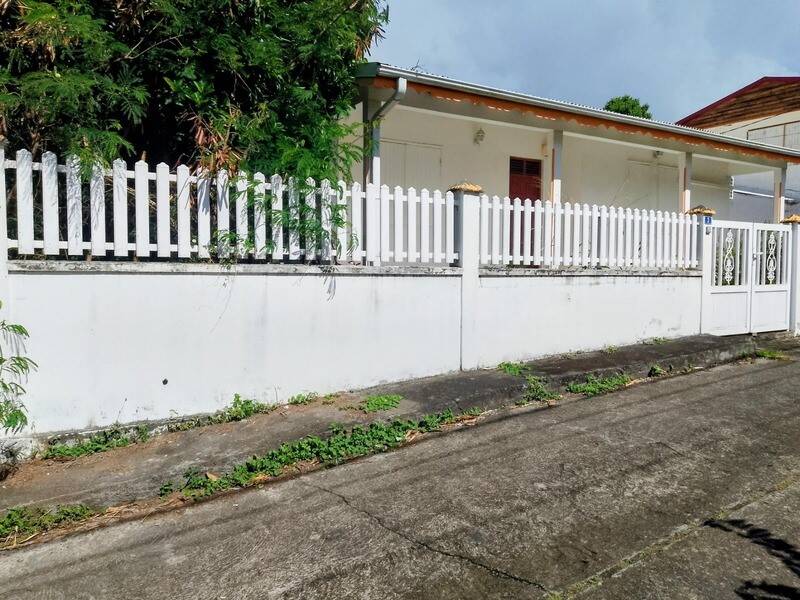 Maison à vendre, 60m², BASSE TERRE