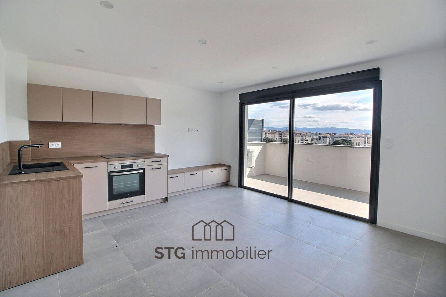 Maison à louer, 45m², AJACCIO