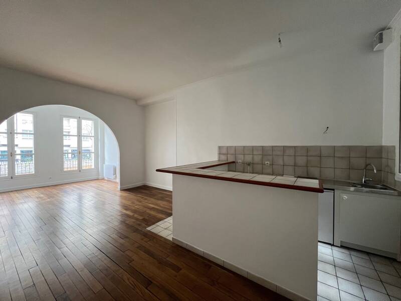 Maison à louer, 45m², PARIS 3E