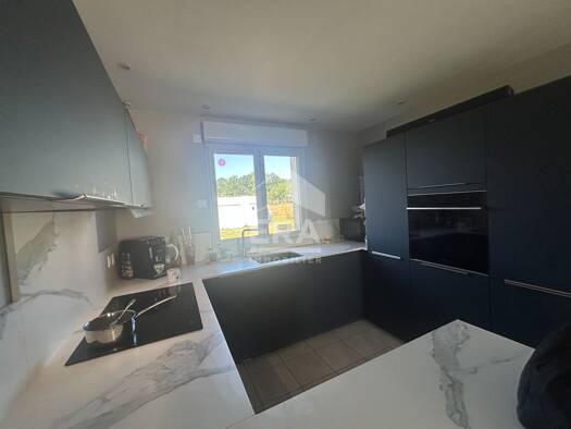 Maison à vendre 278 200 € 7 pièces 4 chambres 150 m² 1 501 m² de terrain Falaise 14700