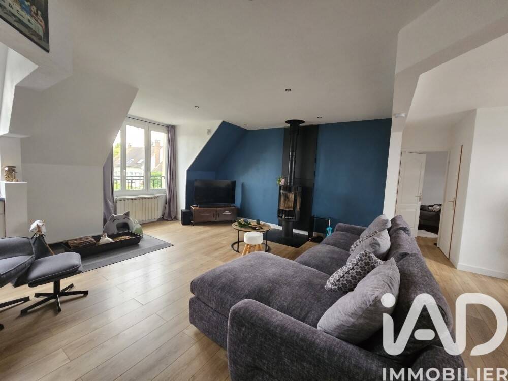 Maison à vendre, 205m², CRECY LA CHAPELLE