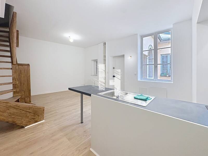 Maison à louer, 60m², LYON 2E