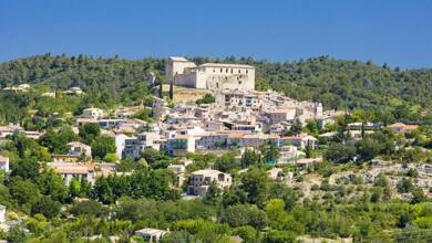 Maison à vendre 1 670 000 € 22 pièces 11 chambres 430 m² 1 552 m² de terrain Gréoux-les-Bains 04800