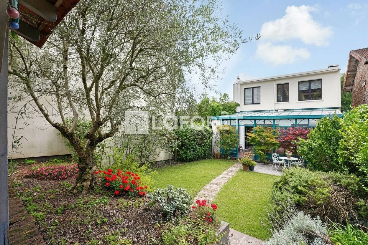 Maison à vendre, 220m², SURESNES