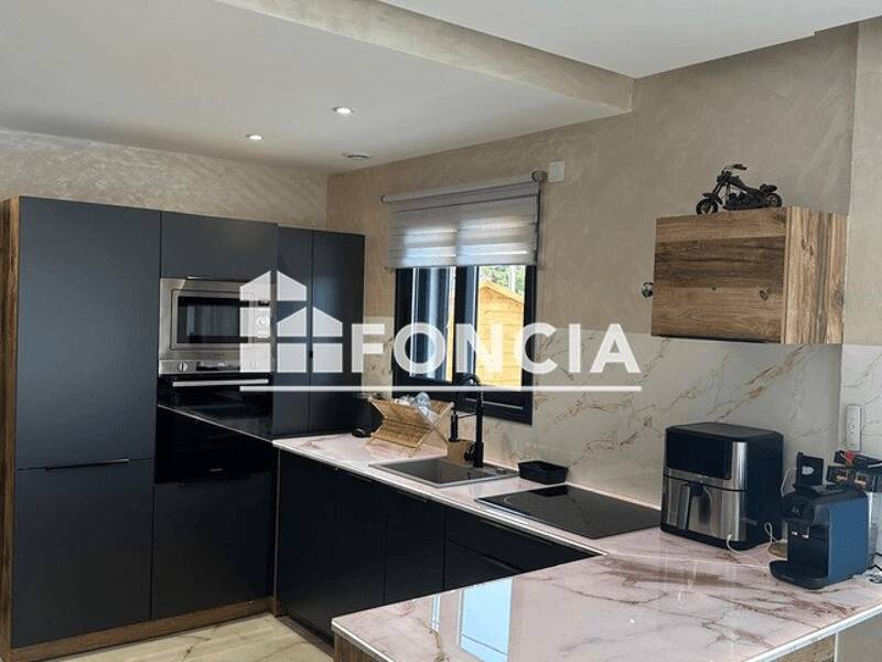 Maison à louer, 72m², ENSUES LA REDONNE