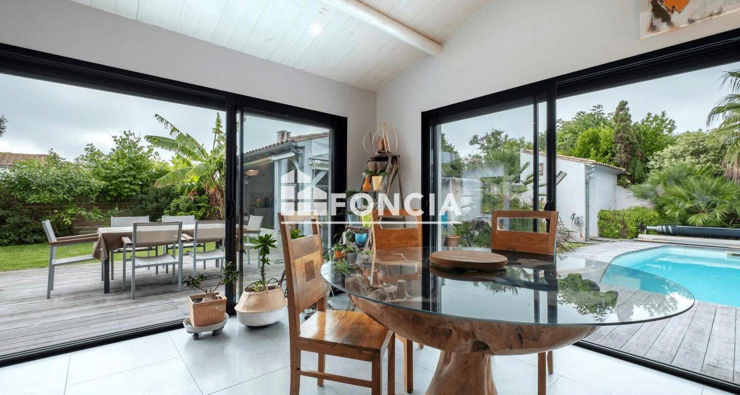 Maison à vendre, 187m², CHARENTE MARITIME