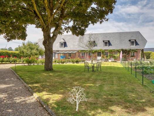 Maison à vendre 450 000 € 9 pièces 7 chambres 250 m² 3 009 m² de terrain Tôtes 76890