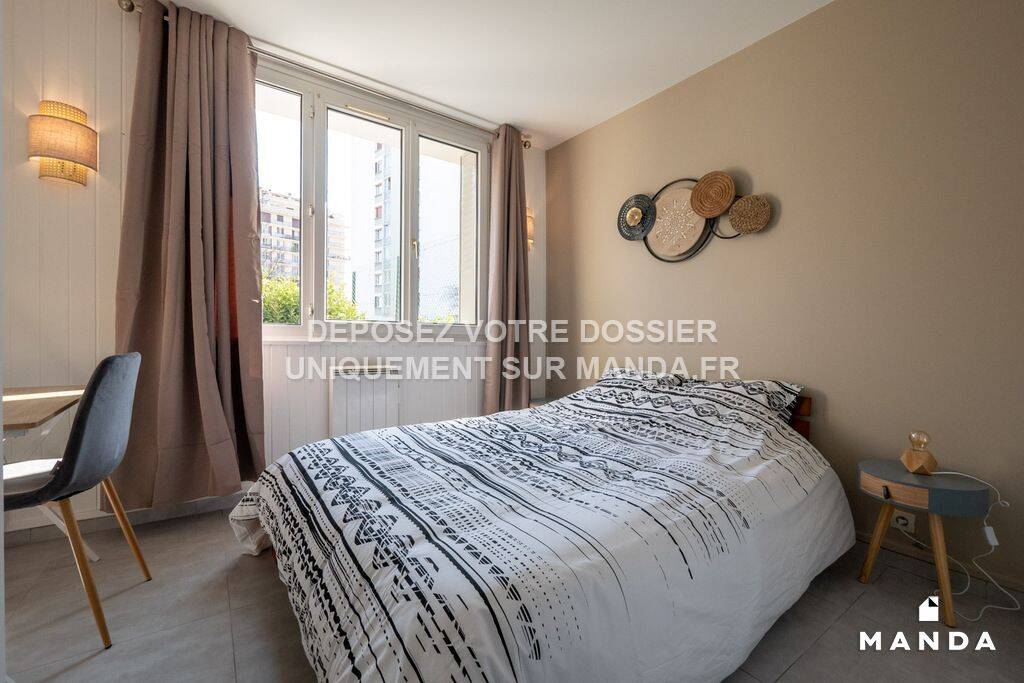 Grenoble — 4