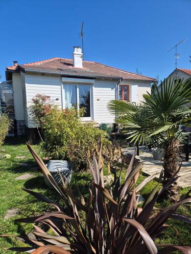 Maison à vendre 228 000 € 4 pièces 3 chambres 82 m² 698 m² de terrain Maintenon 28130