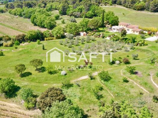 Villa à vendre 1 599 900 € 7 pièces 5 chambres 340 m² 15 585 m² de terrain Lauris 84360