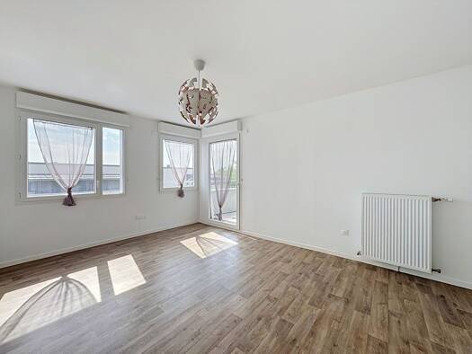 Appartement à vendre 219 000 € 3 pièces 2 chambres 62,44 m² Étage 4/5 Salvador Allende Bonneuil-sur-Marne 94380