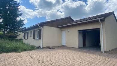 Maison à vendre 233 200 € 4 pièces 3 chambres 81 m² 600 m² de terrain Pont du Chateau 63430