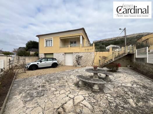 Maison en viager occupé Bouquet 53 660 € 4 pièces 3 chambres 92 m² 550 m² de terrain Faucounières-Constansounes-Puits de la Figuière Rognac 13340
