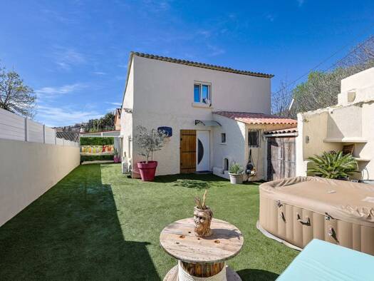 Maison à vendre 349 000 € 4 pièces 3 chambres 104 m² 216 m² de terrain Notre Dame Septèmes-les-Vallons 13240