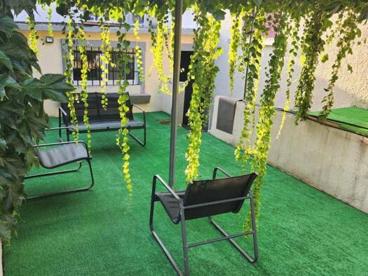 Maison à louer - logement étudiant 750 € 1 pièce 1 chambre 25 m² Vénissieux 69200