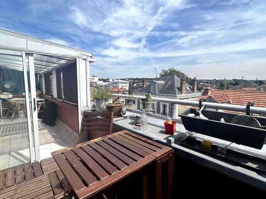 Appartement à louer 768 € 2 pièces 1 chambre 37 m² Étage 3/3 Rive Droite-Apport Paris Gare Corbeil-Essonnes 91100