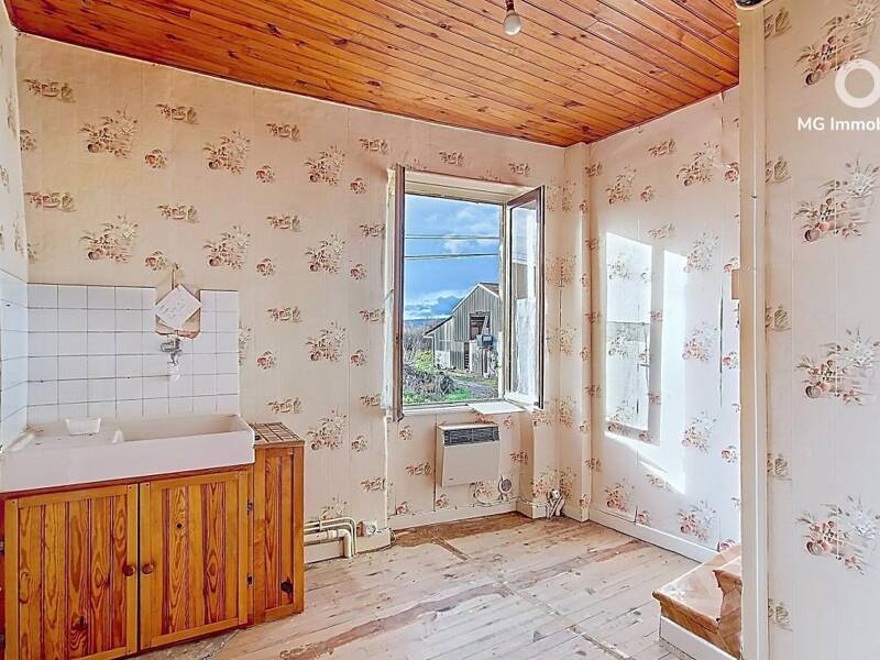 Maison à vendre, 59m², LUSSAT