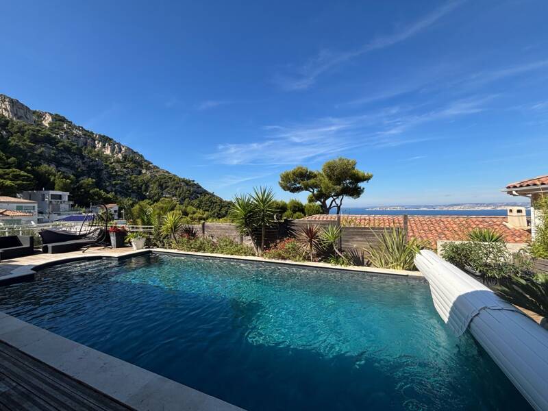 Maison à louer, 226m², MARSEILLE 8E