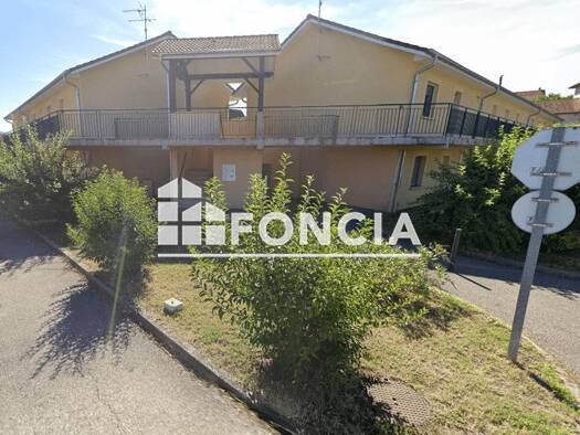 Appartement à louer 750 € 3 pièces 2 chambres 50 m² RDC/1 Les Abrets en Dauphiné 38490