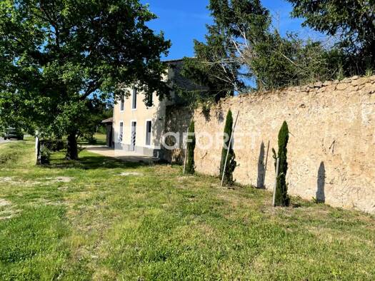 Maison à louer 1 180 € 4 pièces 3 chambres 122 m² 300 m² de terrain Langon 33210