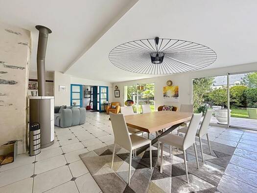 Maison à vendre 829 000 € 9 pièces 6 chambres 251 m² 609 m² de terrain Madeleine-Saint Léonard-Justices Angers 49000