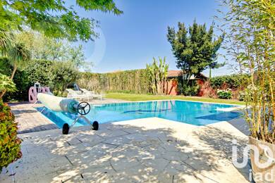 Maison à vendre 745 000 € 7 pièces 4 chambres 240 m² 1 940 m² de terrain Ludon-Médoc 33290