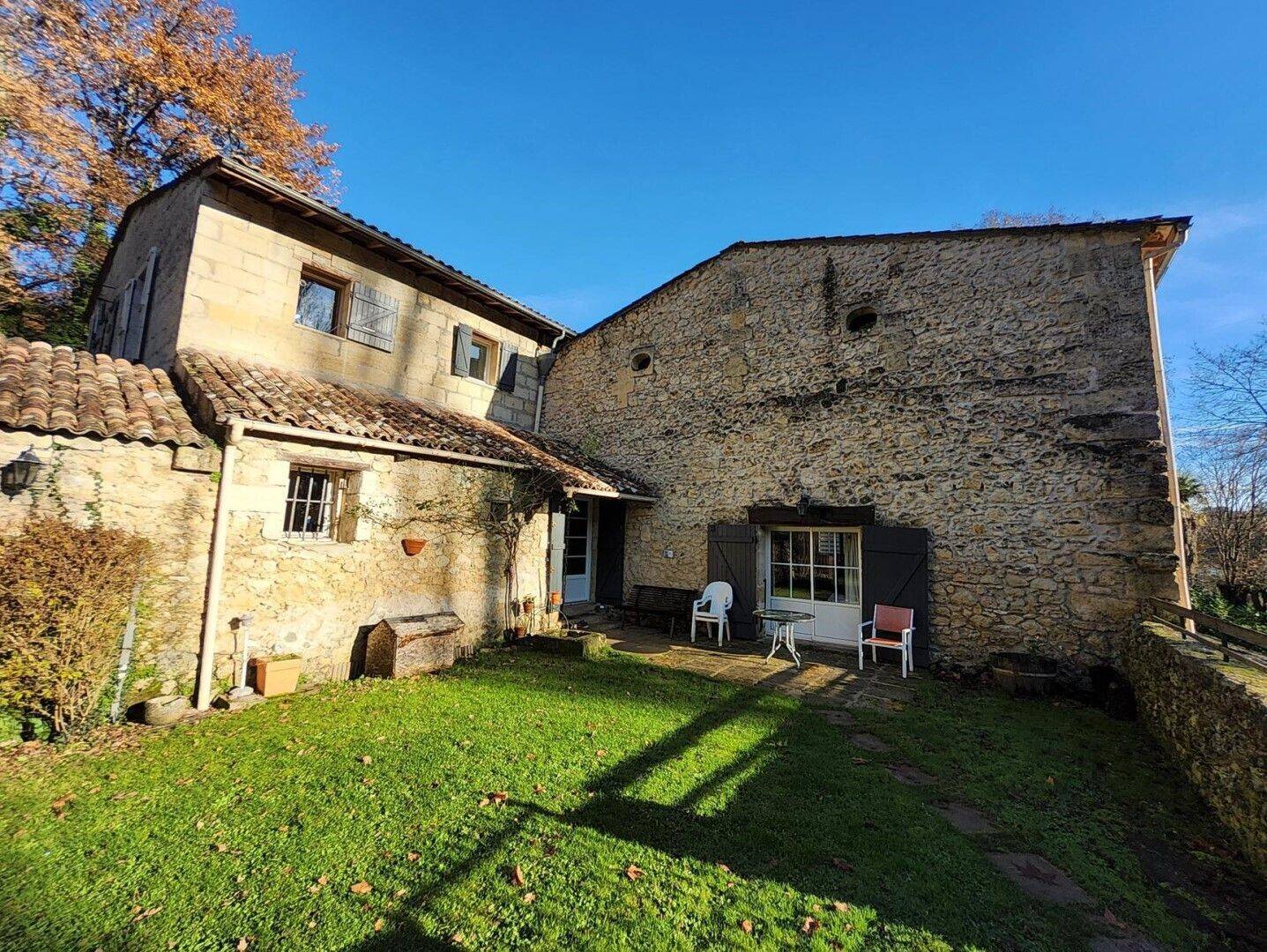 Maison à vendre, 320m², LE TOURNE
