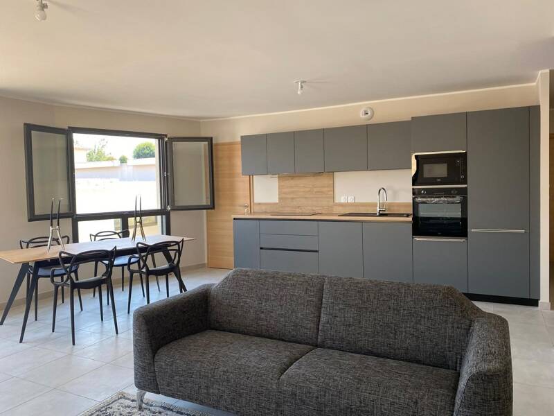 Maison à louer, 93m², CHARLY