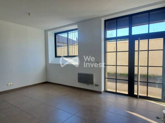 Appartement à vendre 106 000 € 2 pièces 1 chambre 42,12 m² RDC Centre Est Sud La Tour-du-Pin 38110