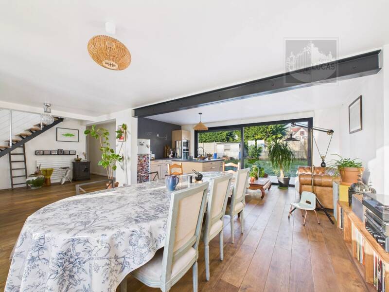 Maison à vendre, 180m², VERRIERES LE BUISSON