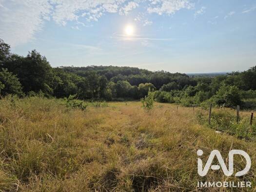 Terrain constructible à vendre 36 000 € 8 108 m² de terrain Le Fleix 24130