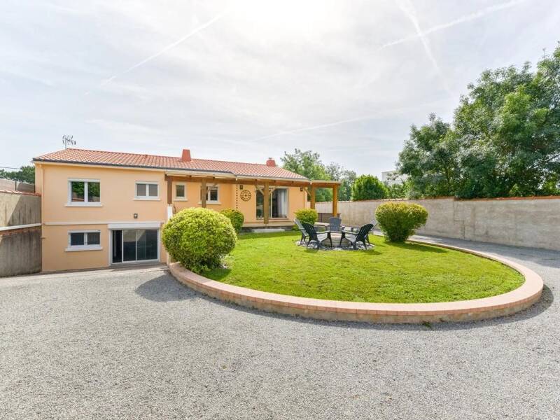 Maison à vendre, 204m², SAINT JEAN DE BOISEAU