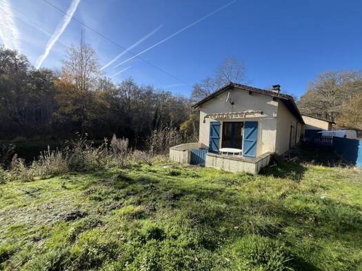 Maison de plain-pied à vendre 210 000 € 4 pièces 3 chambres 116 m² 18 809 m² de terrain Saint-Auvent 87310