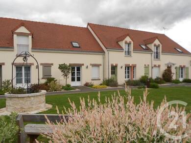 Maison à louer 650 € 3 pièces 2 chambres 65 m² 20 m² de terrain Tigy 45510
