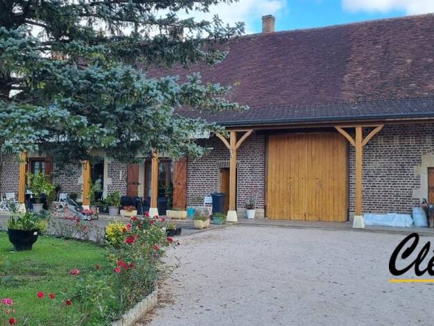 Maison à vendre 299 000 € 5 pièces 3 chambres 158 m² 6 728 m² de terrain Montcony 71500