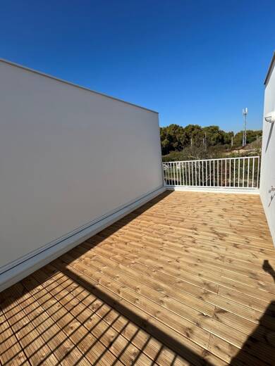 Appartement à louer 542 € 2 pièces 1 chambre 42 m² Dernier étage, Étage 1/1 Saint-Jory 31790