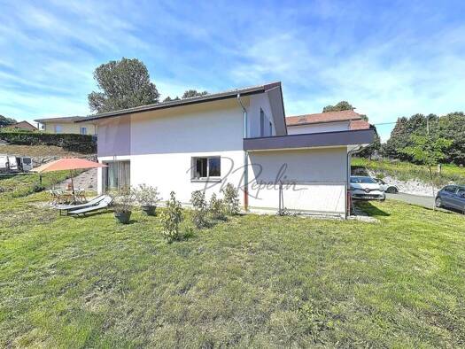 Maison à vendre - Première occupation 529 000 € 5 pièces 4 chambres 120 m² 921 m² de terrain Etaux 74800