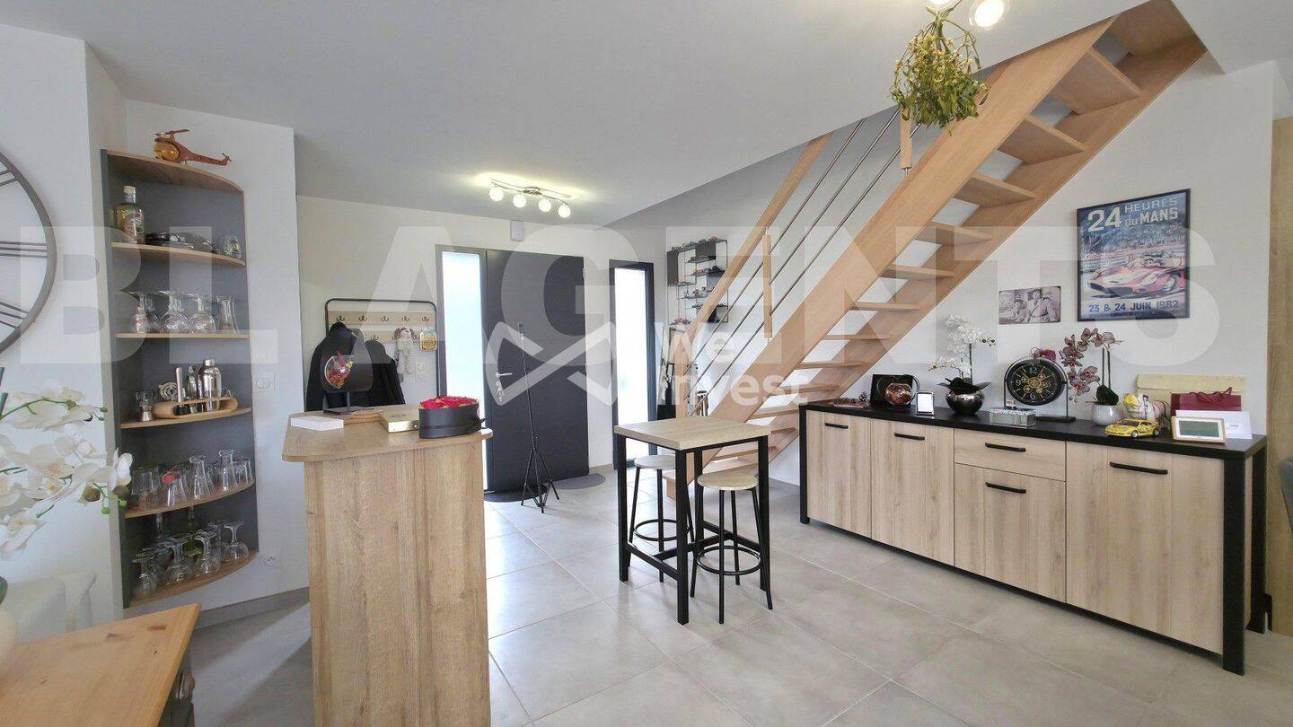 Maison à vendre, 144m², NEUVILLE SUR SARTHE