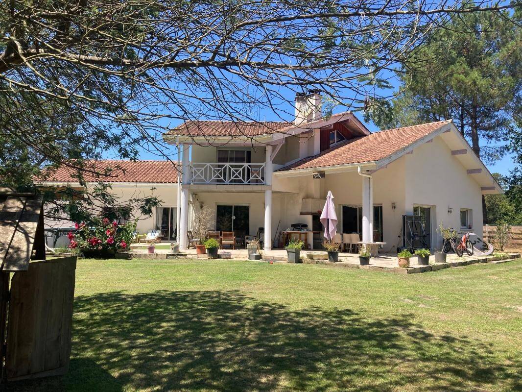 Maison à vendre, 214m², VIELLE SAINT GIRONS
