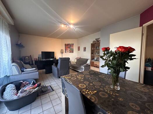 Appartement à vendre 264 000 € 4 pièces 3 chambres 82 m² Étage 1/6 Beulet-Ile de France Annemasse 74100