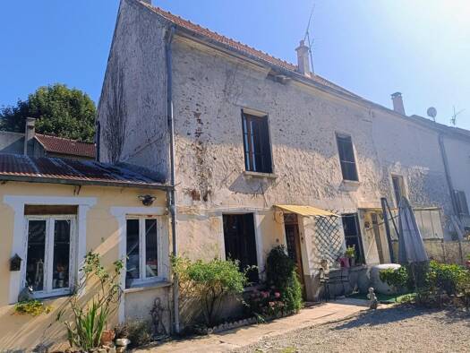 Maison à vendre 165 000 € 4 pièces 3 chambres 93 m² 2 360 m² de terrain Saâcy-sur-Marne 77730