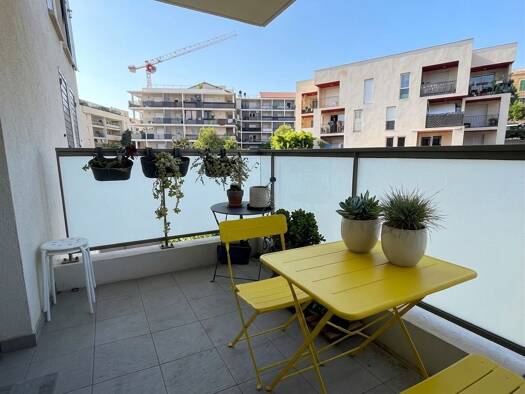 Appartement à vendre - Première occupation 225 000 € 3 pièces 2 chambres 60 m² 3ème étage Saint Just Marseille 13ème arrondissement 13013
