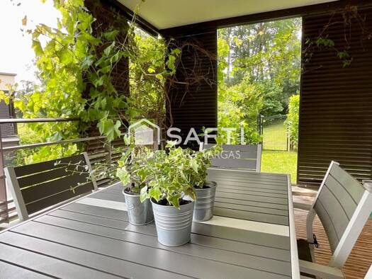 Appartement à vendre 770 000 € 4 pièces 3 chambres 102 m² Étage 2/3 Nord Ouest Divonne-les-Bains 01220