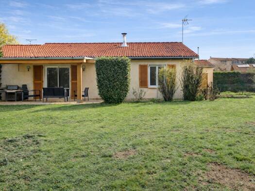 Maison de plain-pied à vendre 269 500 € 4 pièces 3 chambres 90 m² 703 m² de terrain Villars-les-Dombes 01330