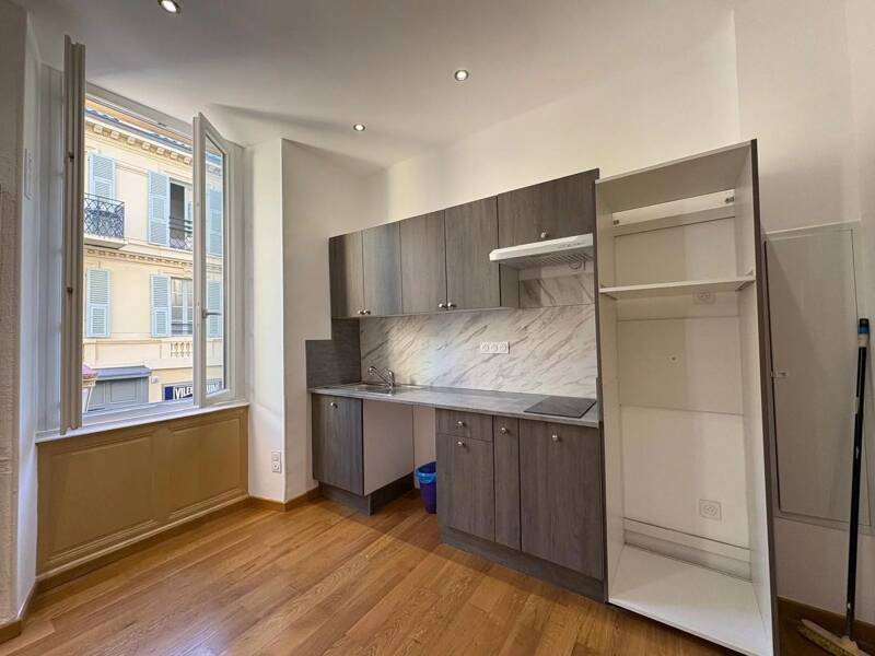 Maison à louer, 25m², NICE
