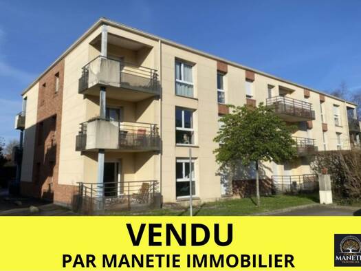 Appartement à vendre 147 000 € 3 pièces 2 chambres 60 m² Étage 3/3 Saint Sauveur Arras 62000