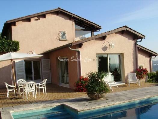 Maison à vendre 780 000 € 5 pièces 3 chambres 142 m² 2 773 m² de terrain Albigny sur Saone 69250